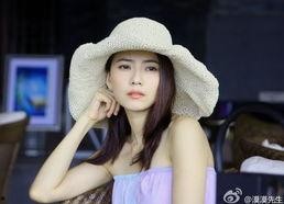 国产巨乳熟女,风情万种，魅力四溢的东方美人