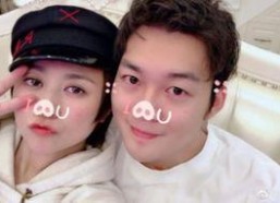 国产夫妻自拍在线,私密生活瞬间，揭秘家庭情感世界